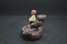 Load image into Gallery viewer, (NEW ARRIVAL) Little monk sitting on a leaf