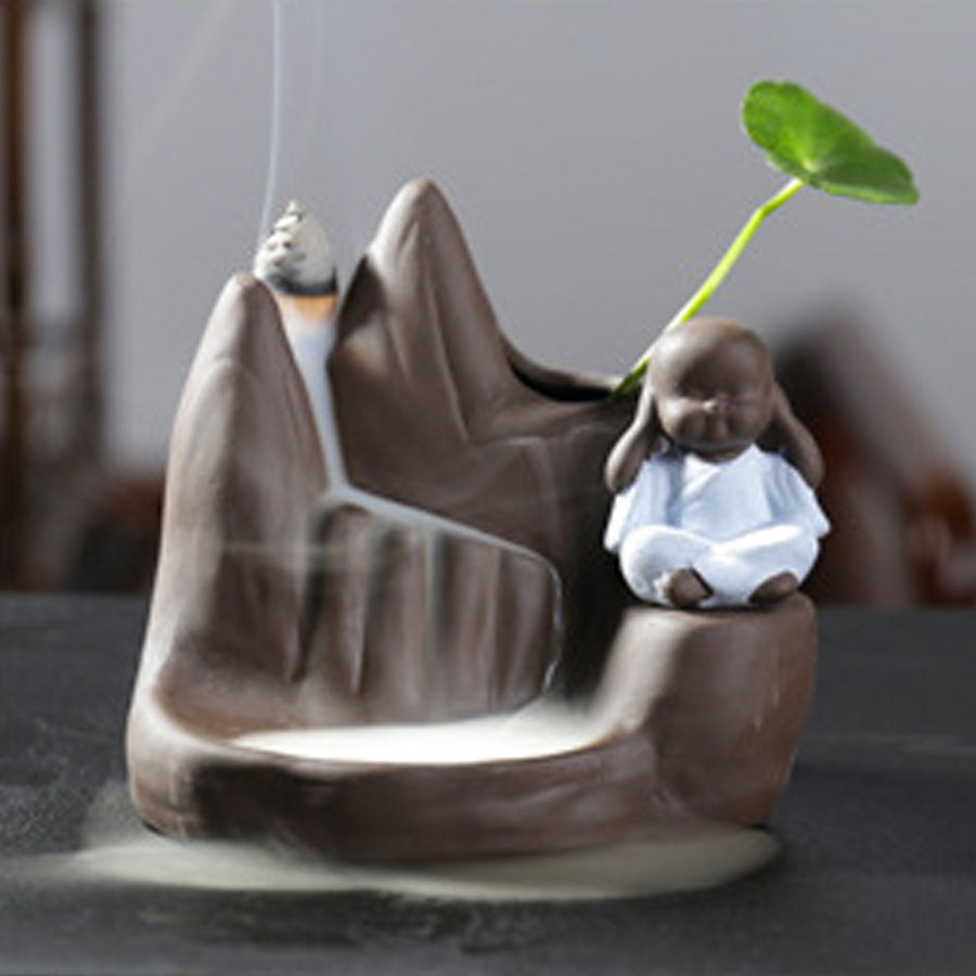 Mountain Hear No Evil Smoke Backflow Incense Burner